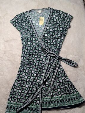 Max Studio Green & Navy Printed Wrap Dress